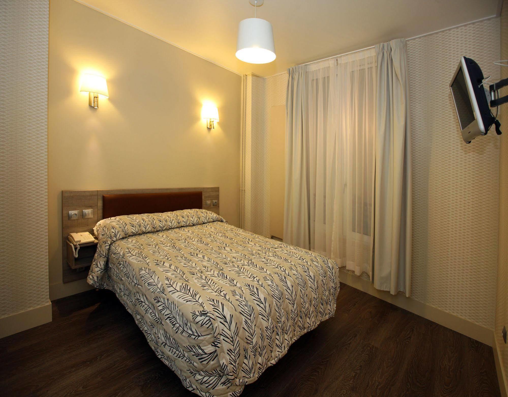 Hotel Sunny Paris Luaran gambar