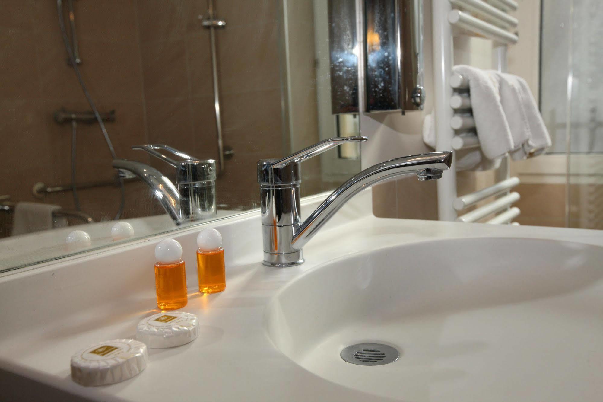 Hotel Sunny Paris Luaran gambar